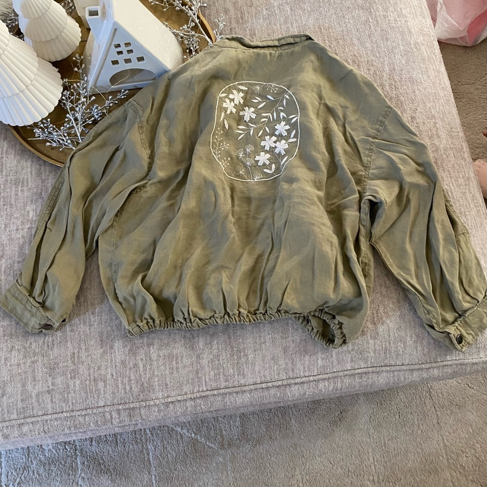 Rylee and Cru Embroidered Jacket - Picture 3 of 3